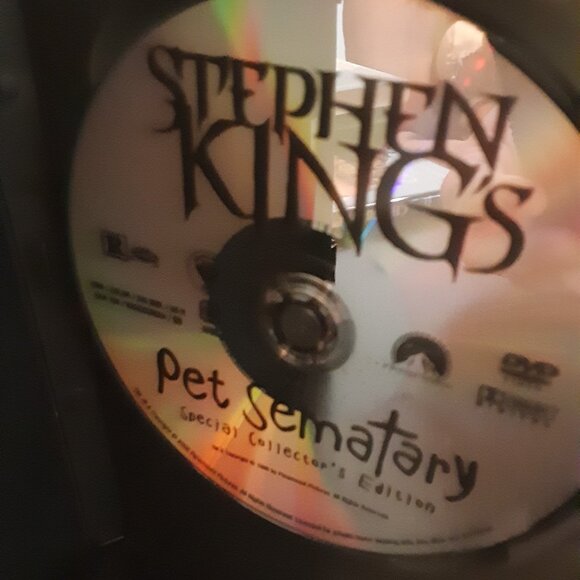 Horror DVD Bundle (Carrie/Children Of The Corn/Pet Sematary/Misery/IT) - Picture 13 of 16